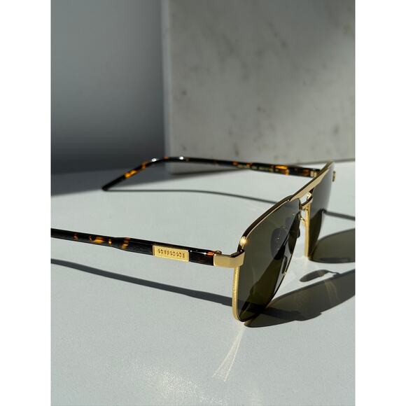 NEW Gucci GG1164S Squared Gold Aviator Unisex Sunglasses - Picture 7 of 10